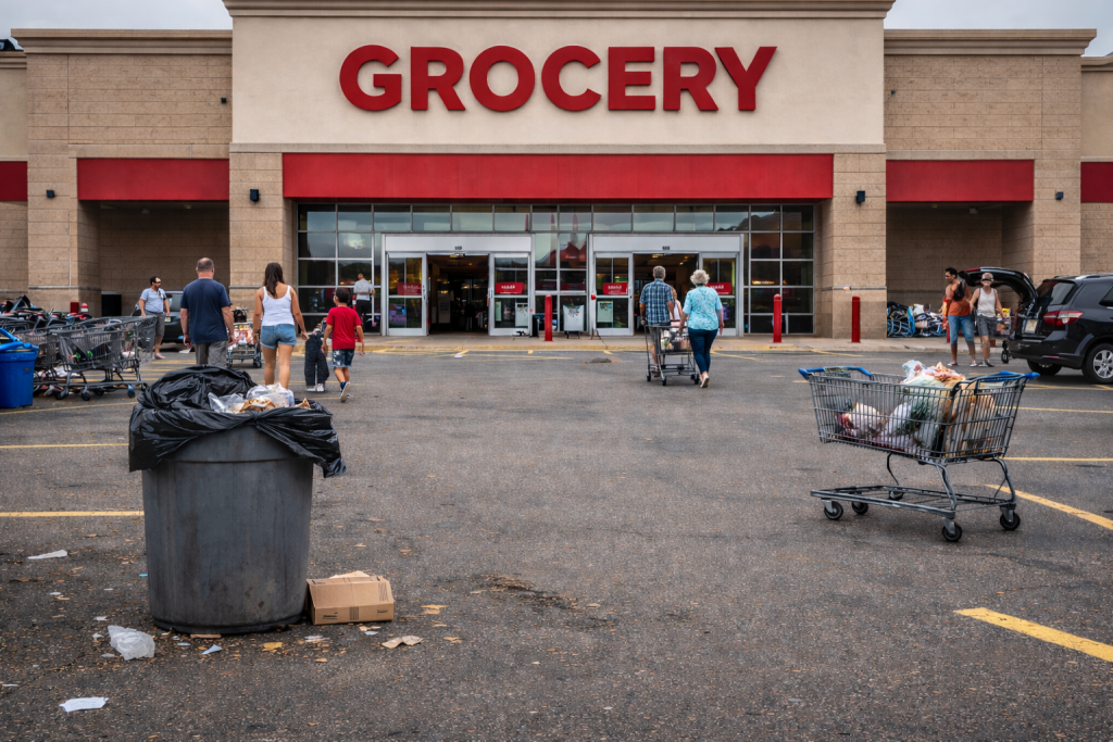 Litter can build up fast without Winnipeg commercial lot litter removal services